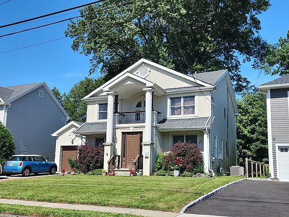 2nd image of 30-27 Heywood Ave #1X