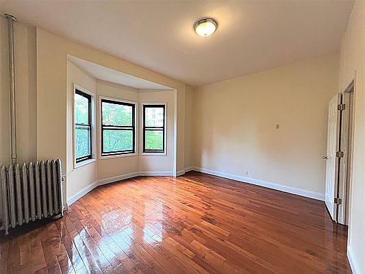 2nd image of 520 W 122nd St #4W