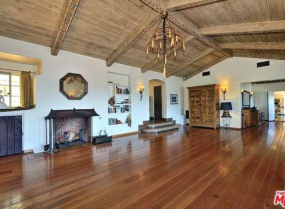 3rd image of 2057 Castilian Dr