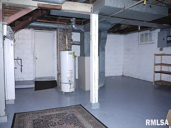 803 E 39th St — Photo 15