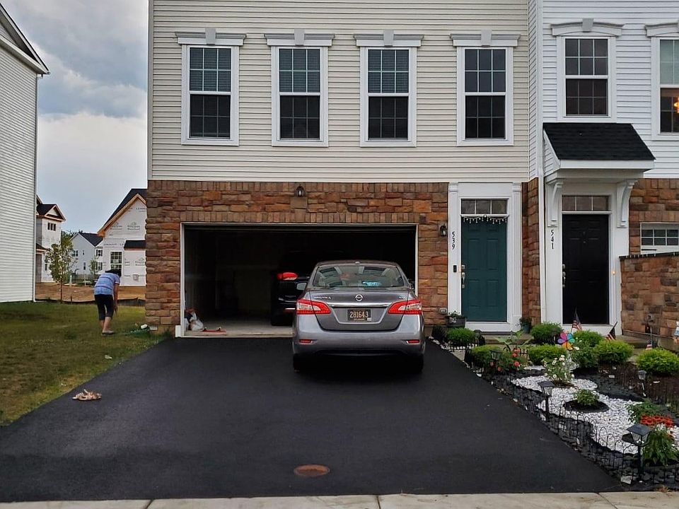 1st image of 539 Liam Pl
