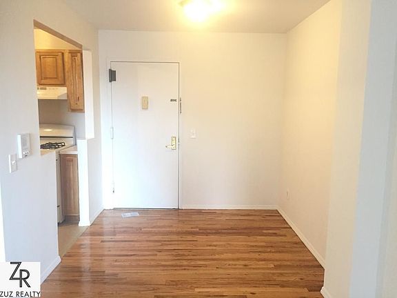 2nd image of 222 Parkville Ave #3D
