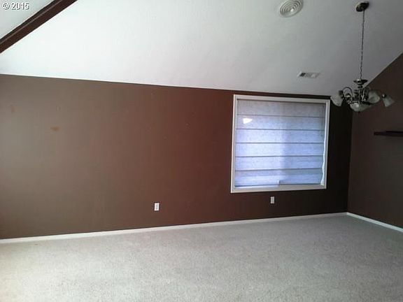 2nd image of 16010 NE 90th St