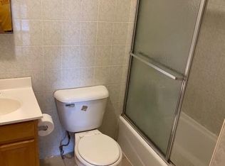 4240 208th St FLOOR 1, Bayside, NY 11361