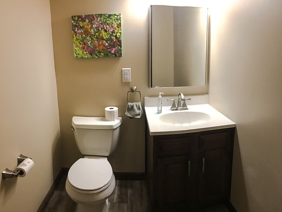 5th image of 333 Green Oaks Ln