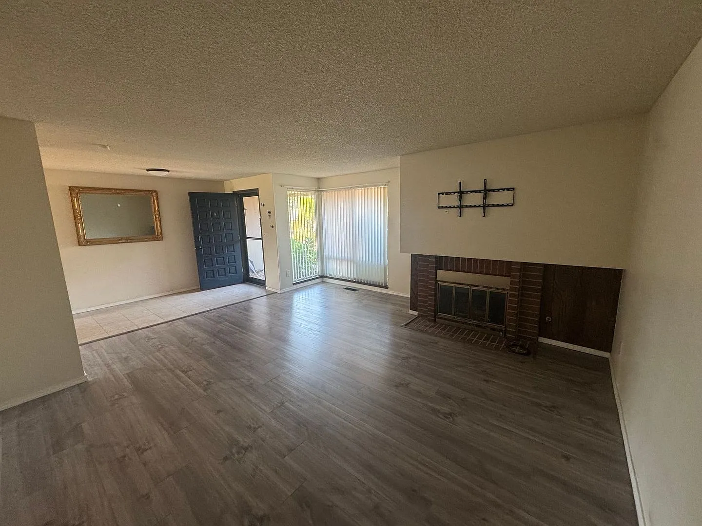 Twin Lakes 4 Bedroom 2.5 Bathroom Rambler — Photo 4