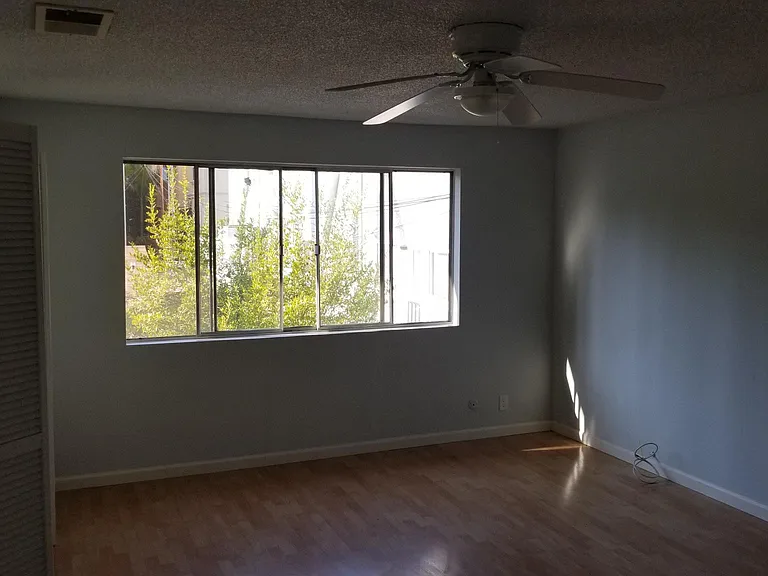 569 E Orange Grove Ave #B — Photo 7