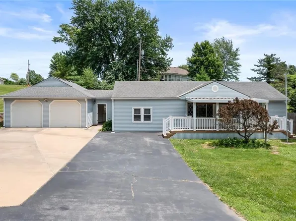 3229 W Townsend Ct, Kansas City, KS 66109