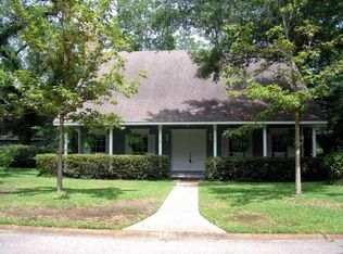 215 Boggs Cir, Long Beach, MS 39560