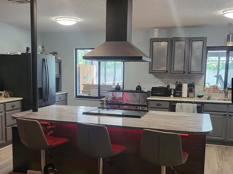 460 Dinner St NE — Photo 4