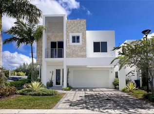 6761 NW 103rd Ave, Doral, FL 33178