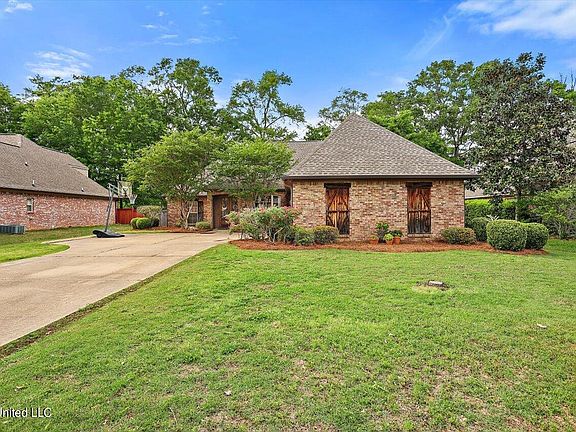 2nd image of 110 Bear Creek Ct