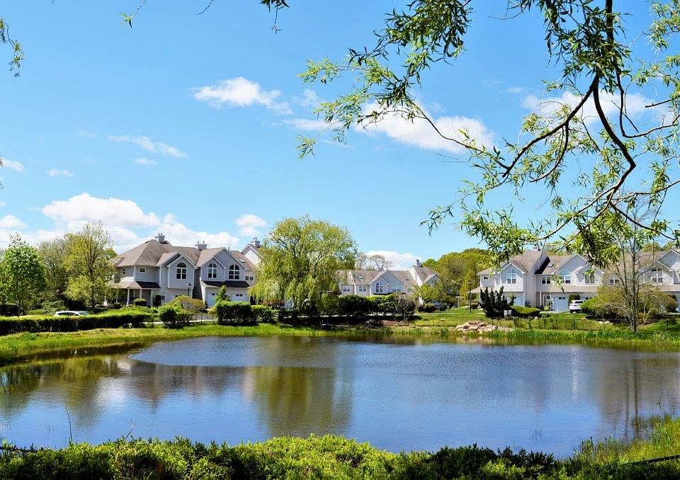 1st image of 2503 Willow Pond Dr
