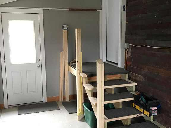 Ground level private entry 