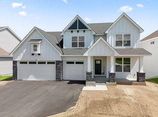 1061 Aster Blvd, Rosemount, MN 55068