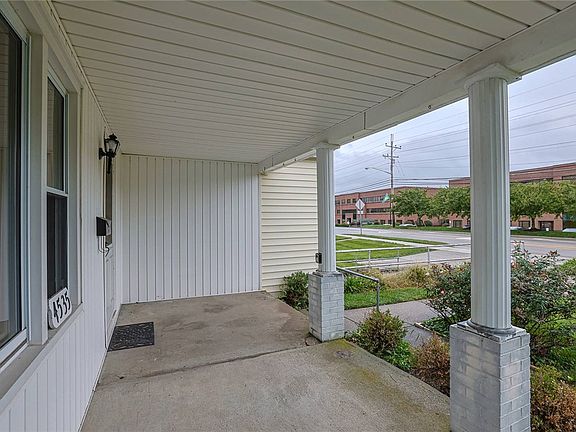 3rd image of 4535 Cooper Rd