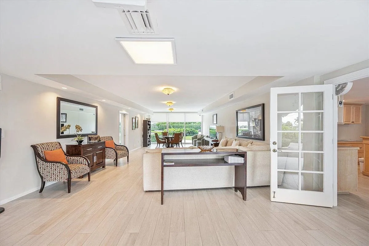 1 bed, 1.0 bath, 800 sqft, $8,000 — Photo 4