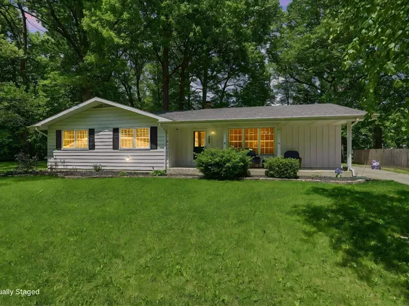 2328 Klug Dr, Fort Wayne, IN 46818