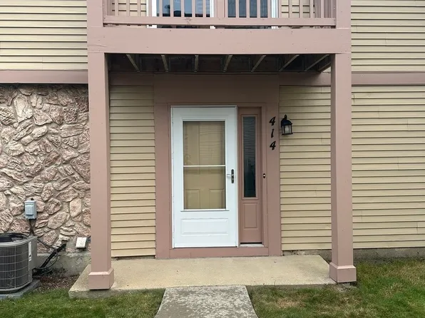 414 Briarwood Ct #414, Vernon Hills, IL 60061