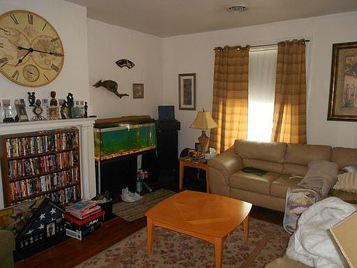 4th image of 2307 Lamb Ave #2