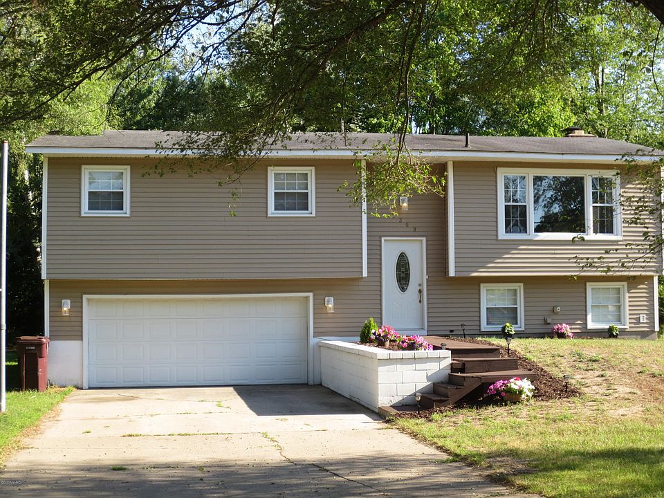 1st image of 2369 Oak Park Dr