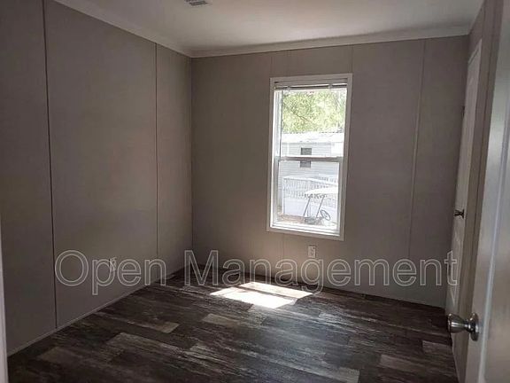 4th image of 356 Bayhead Dr #165