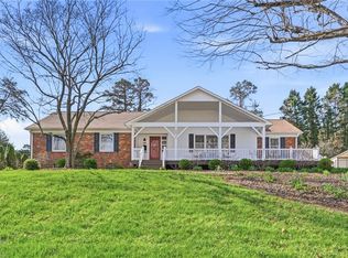 2832 Monticello Dr, Winston Salem, NC 27106