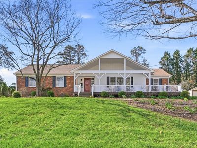 2832 Monticello Dr, Winston Salem, NC, 27106