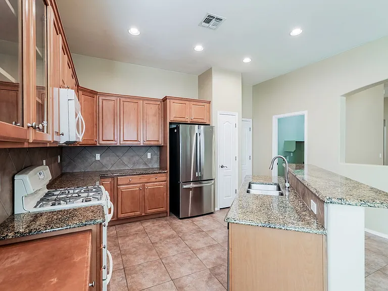 7129 W Autumn Gold Ct — Photo 6
