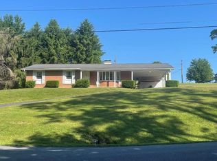 3 Steward Dr, Lewistown, PA 17044