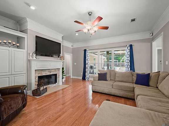 5th image of 5411 Sophie Anne Dr