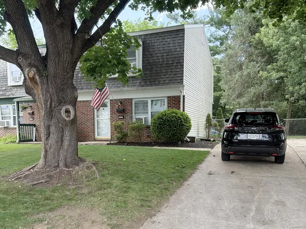 271 W Ridge St, Carlisle, PA 17013