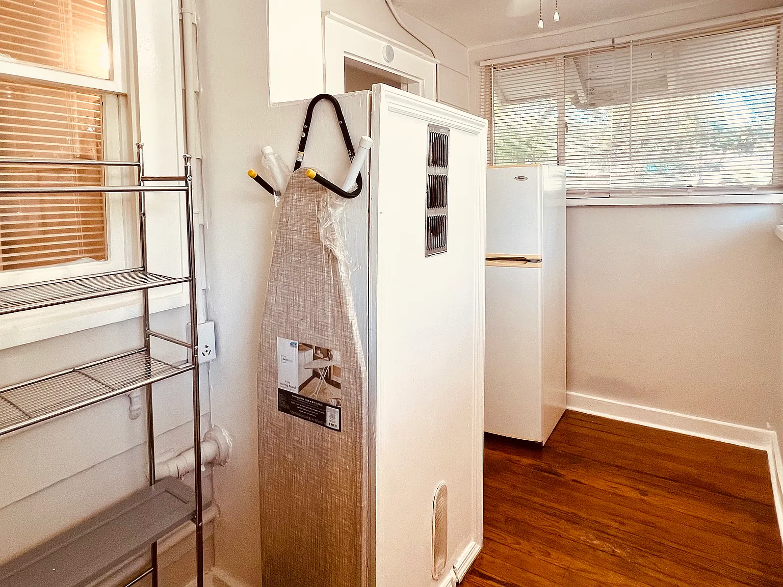 1 bed, 400 sqft, $1,350 — Photo 2