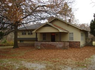 4061 Parkview Dr, Frontenac, KS 66763