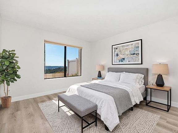 2nd image of 245 Fairlee Ln