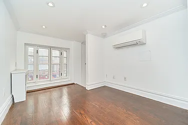 Rented by Living New York