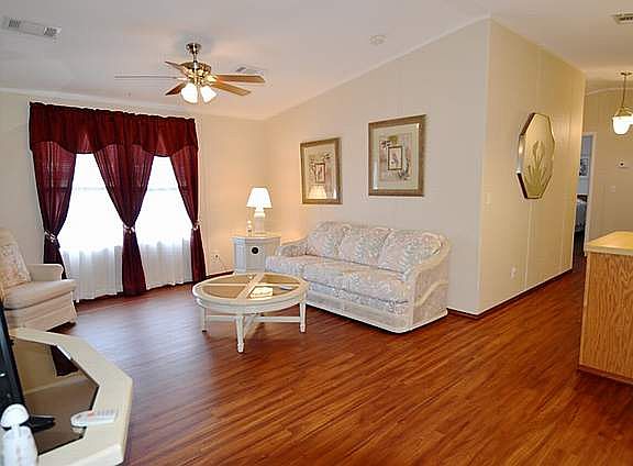 3rd image of 231 Prince Dr