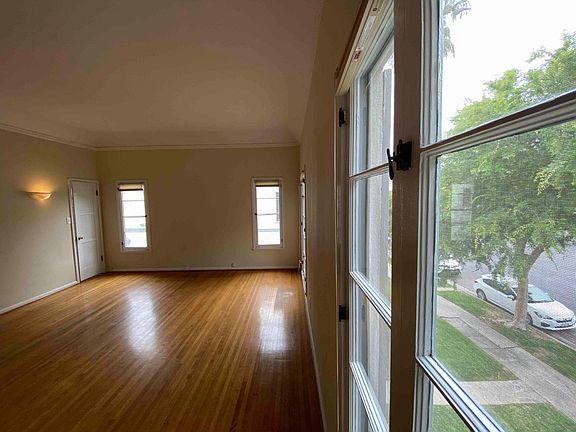 5th image of 1220 S La Jolla Ave #1220