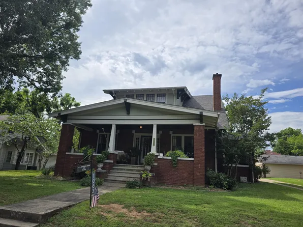 1063 E College Ave, Batesville, AR 72501