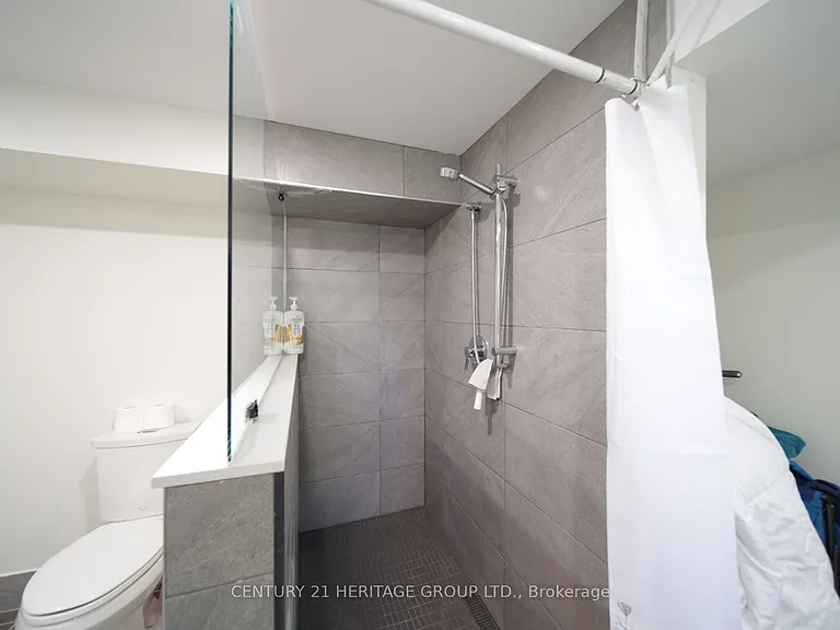270 Brighton Ave — Photo 24