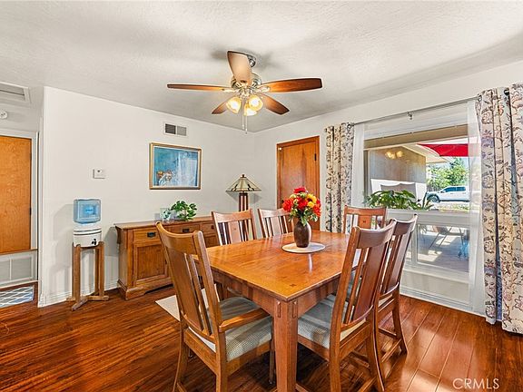 4th image of 9315 Palo Alto St