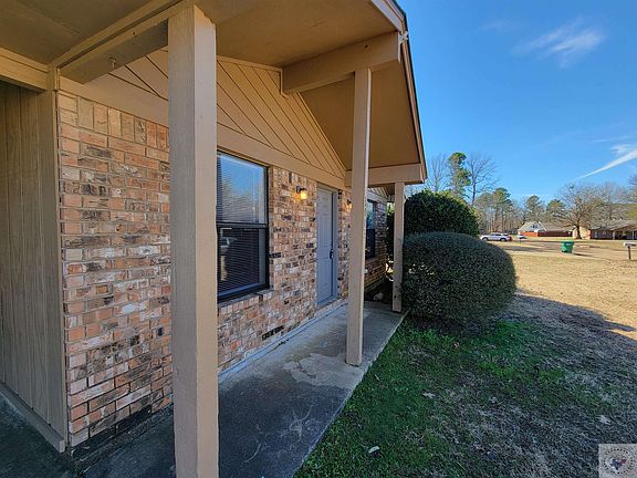 3rd image of 3001-300 Gould Ln