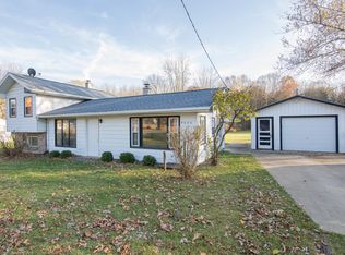 8080 E Day Rd, Bellevue, MI 49021