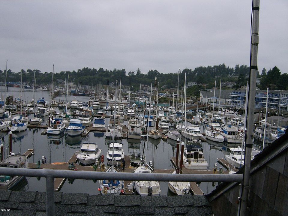 1st image of SE Bay Blvd