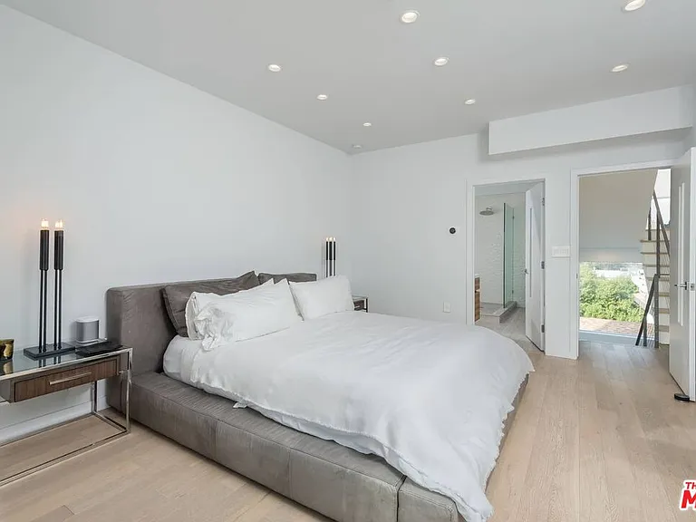 1040 N Spaulding Ave #3 — Photo 10