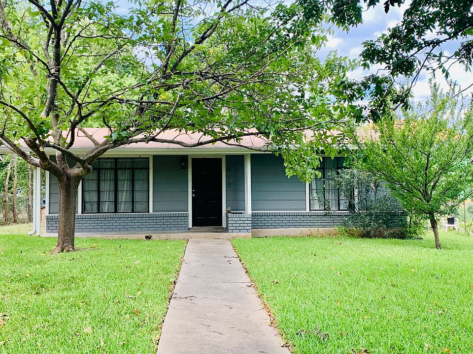 1st image of 612 Wilmes Dr