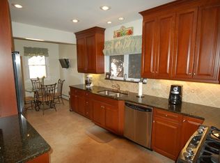 832 Grange Rd, Teaneck, NJ 07666