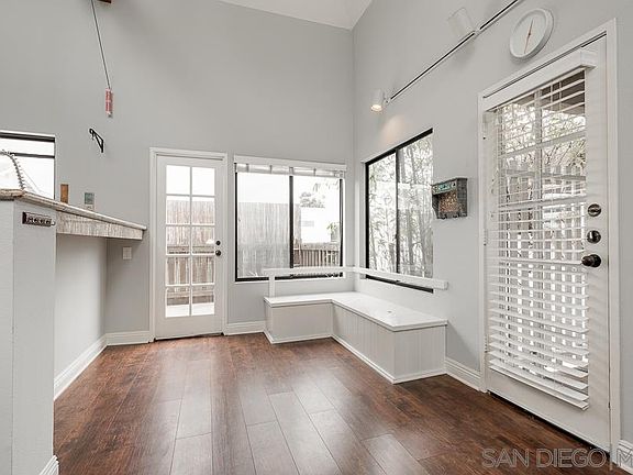 4th image of 1732 Oliver Ave #3