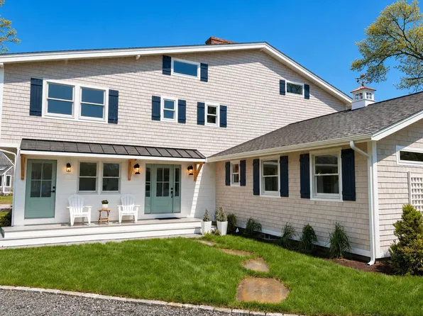 531 Menauhant Road, East Falmouth, MA 02536