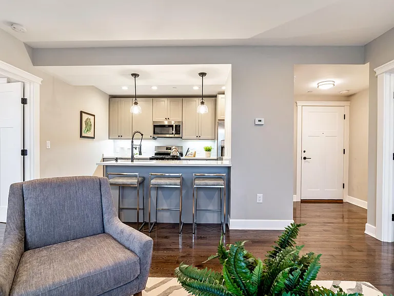 312 Spring St #402 — Photo 17